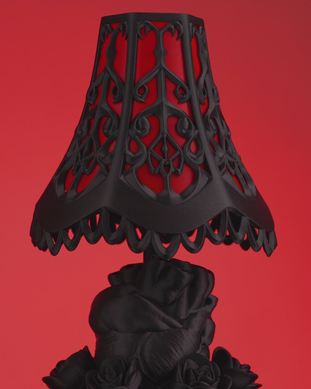 Black Heart Table Lamp