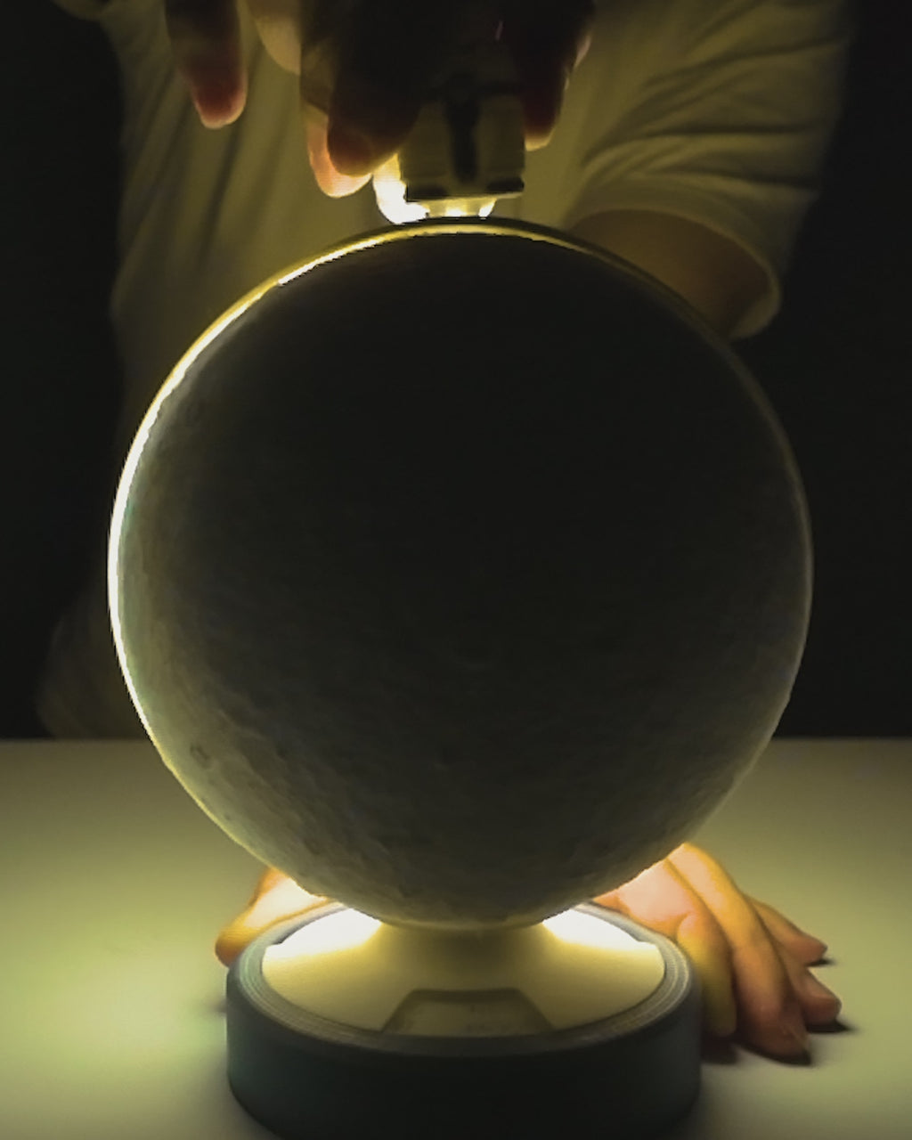 Bright Phases - Table Lamp
